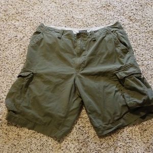 LIKE NEW Polo Olive Cargo Shorts/Waist 40